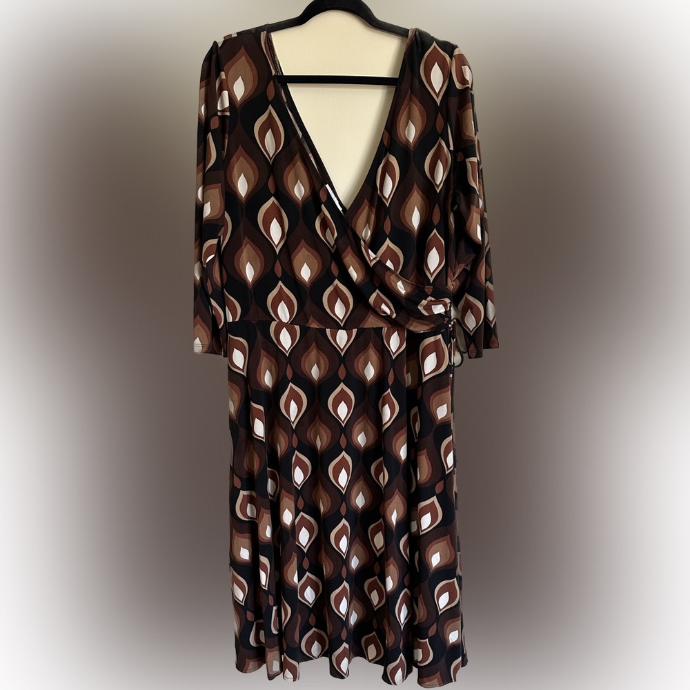Women’s plus size dress